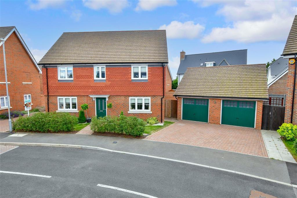 Seymour Drive, Marden, Marden, Kent 4 bed detached house for sale £