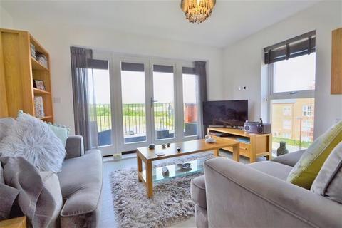 2 bedroom flat for sale, Winchester