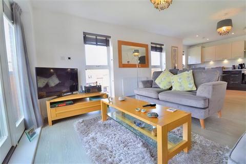 2 bedroom flat for sale, Winchester