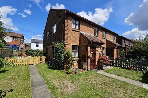 1 bedroom terraced house for sale, Dutch Barn Close, Stanwell Village, Stanwell