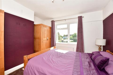 3 Beulah Road, Hornchurch, RM12 4YR