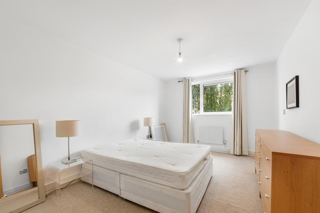 Westferry road, 154 156