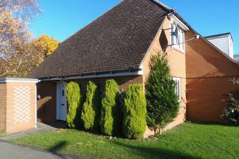 96 Levett Road, Leatherhead, KT22 7EH