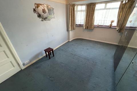 12 Radley Avenue, Ilford, IG3 9DA
