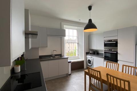 2 bedroom flat to rent, Montague Street, Newington, Edinburgh, EH8