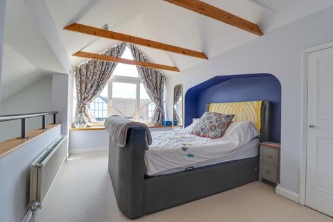 72 Riverdene Place, Southampton, SO18 1UH