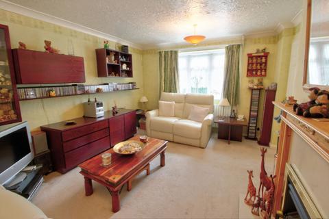 105 Radburn Close, Harlow, CM18 7EG