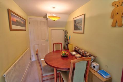 105 Radburn Close, Harlow, CM18 7EG