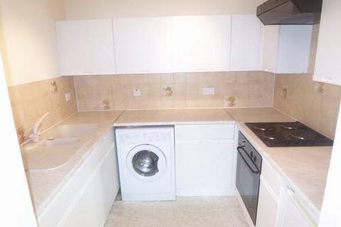 2 bedroom flat to rent, Lady Park Court, Leeds, West Yorkshire, UK, LS17