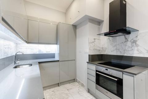 2 bedroom flat for sale, Fitzgeorge Avenue, W14, West Kensington, London, W14