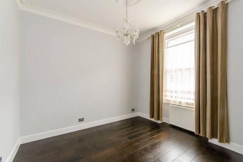 2 bedroom flat for sale, Fitzgeorge Avenue, W14, West Kensington, London, W14