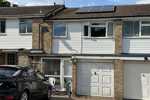 102 Wolf Lane, Windsor, SL4 4YZ