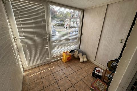 102 Wolf Lane, Windsor, SL4 4YZ