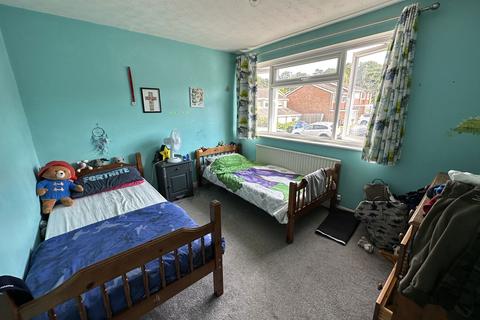 102 Wolf Lane, Windsor, SL4 4YZ