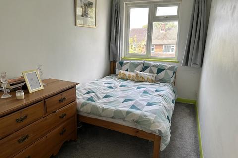 102 Wolf Lane, Windsor, SL4 4YZ