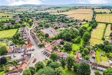 6 bedroom house for sale, The Green, Brompton, Northallerton, North Yorkshire, DL6