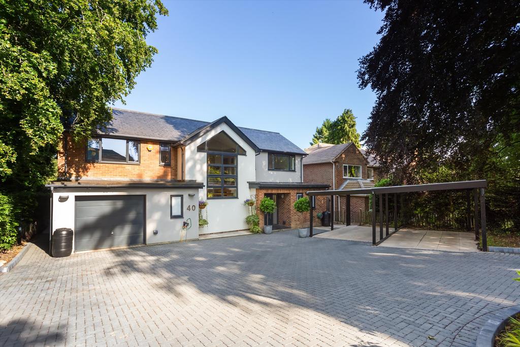 Olivers Battery Road North, Winchester, Hampshire, SO22 5 bed detached