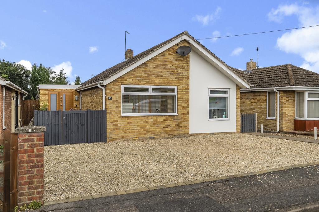 Wheatley, Oxfordshire, OX33 3 bed detached bungalow for sale £600,000