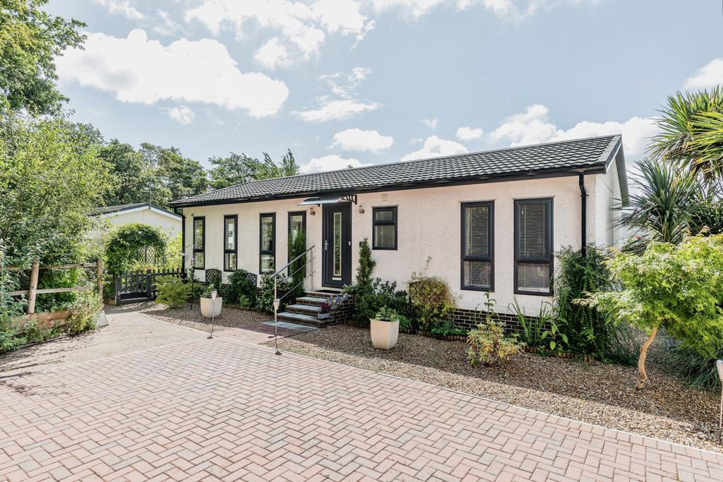 Bristol, Somerset, BS20 2 bed park home for sale £250,000