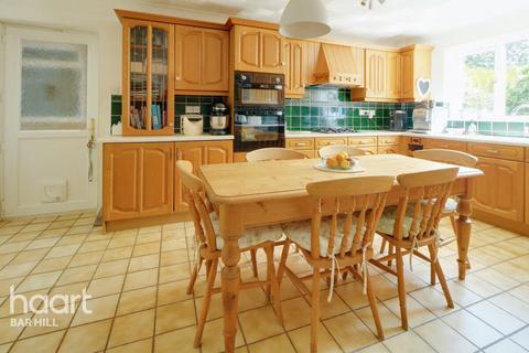 13 The Fairway, Bar Hill, Cambridge, CB23 8SR