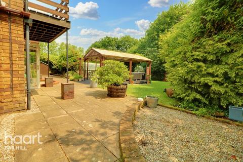 13 The Fairway, Bar Hill, Cambridge, CB23 8SR