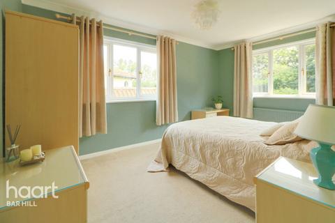 13 The Fairway, Bar Hill, Cambridge, CB23 8SR