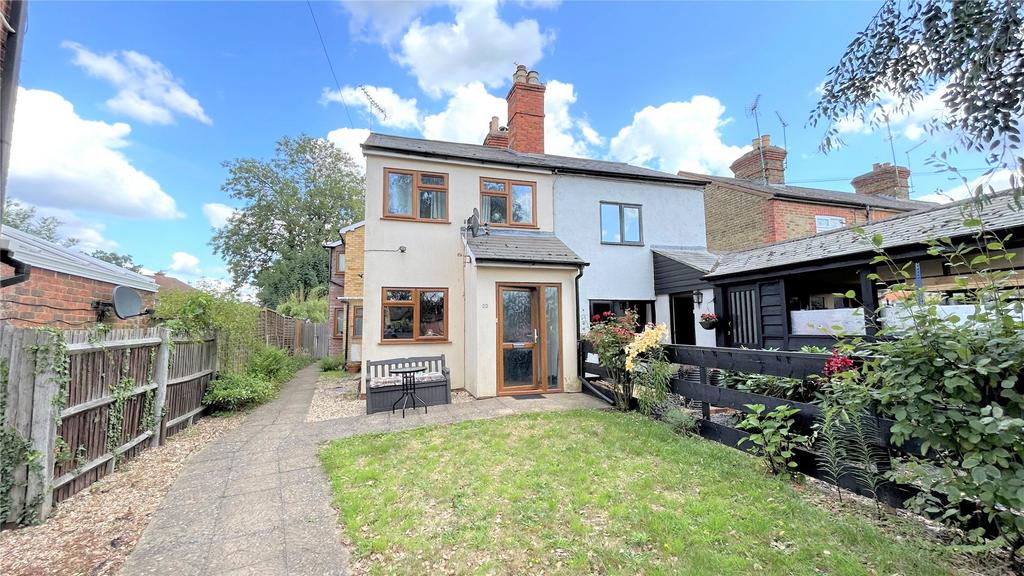 Guildford Road, Frimley Green, Camberley, Surrey, GU16 2 bed apartment