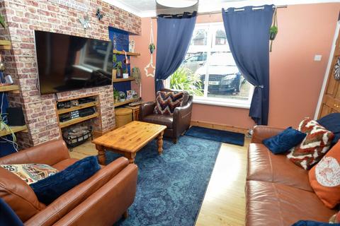 3 bedroom terraced house for sale - Baldwin Road, Kings Norton, Birmingham, B30