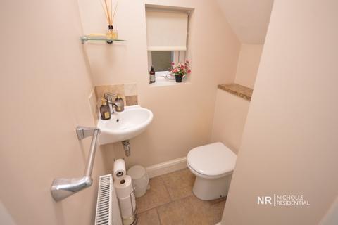 4 Newbolt Avenue, Cheam, Sutton, SM3 8EE
