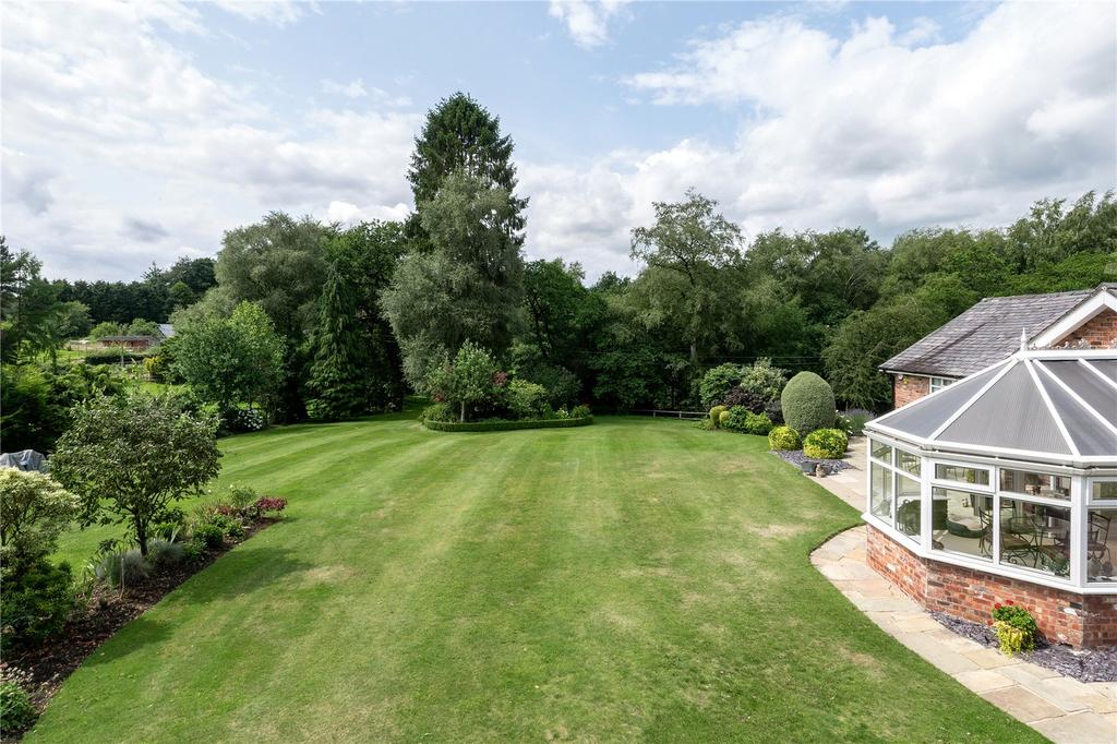 Prestbury Road, Over Alderley, Cheshire, SK10 3 bed bungalow for sale