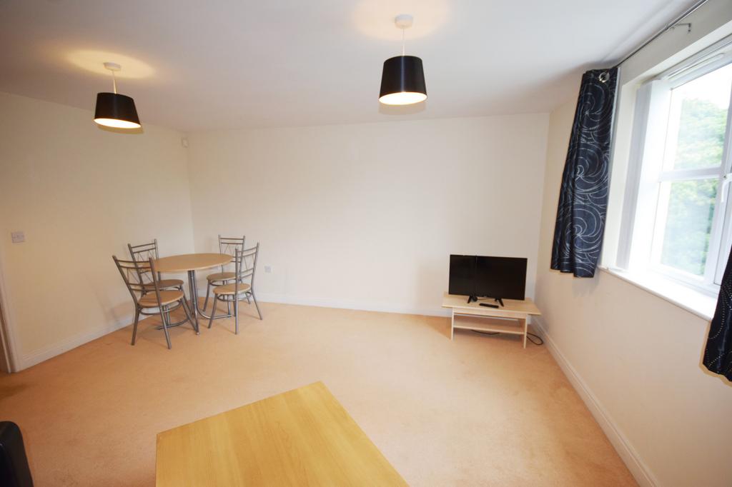 Clifton Gate, Lytham 2 bed apartment £190,000
