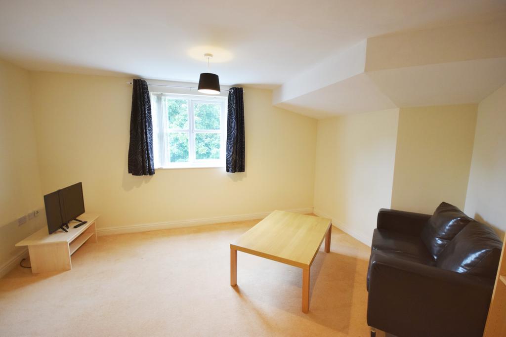 Clifton Gate, Lytham 2 bed apartment £190,000