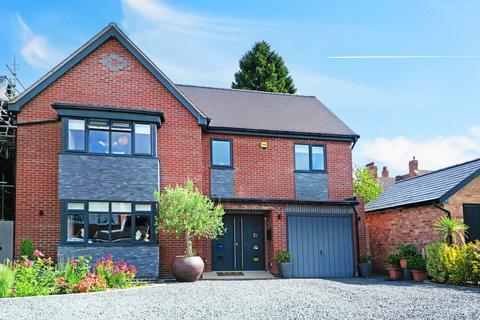 6 bedroom detached house for sale - St. Lawrence Close, Knowle, B93