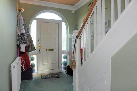 3 bedroom semi-detached house for sale - St. Georges Square, Chadderton