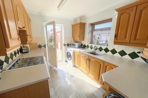 10 Castleton Avenue, Bournemouth, BH10 7HP