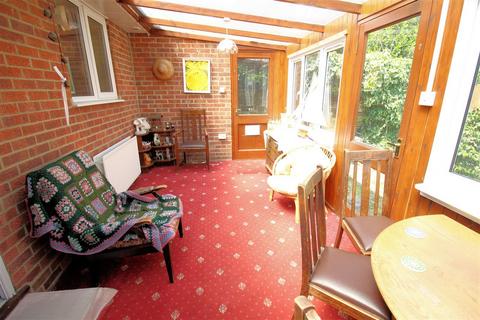 19 Lilac Close, Bordon, GU35 0UY