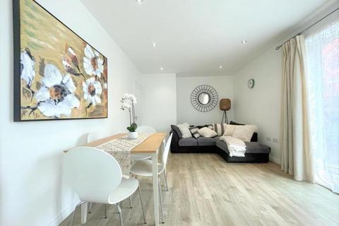 2 bedroom apartment to rent, Lattice Court, Campbell Park