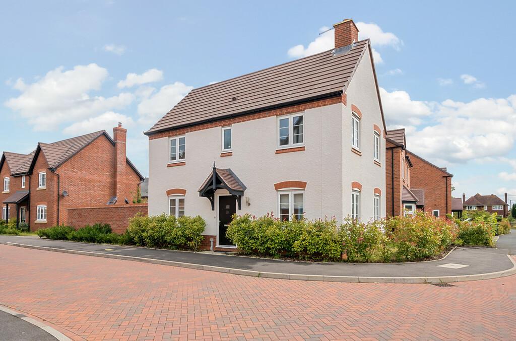 Parker Close, Pinvin, Worcestershire 3 bed detached house for sale £