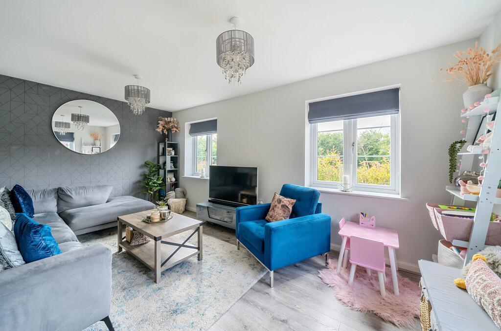 Parker Close, Pinvin, Worcestershire 3 bed detached house for sale £