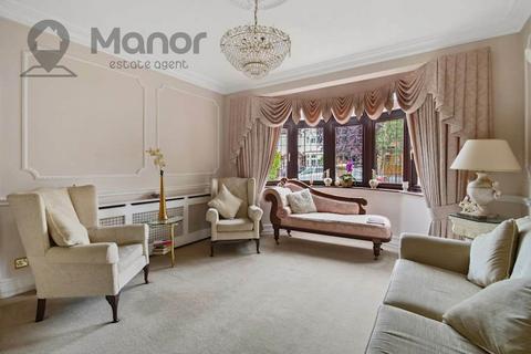 1 Rochester Gardens, Ilford, IG1 3LZ