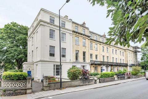 2 bedroom flat to rent, Pembroke Road, Clifton,