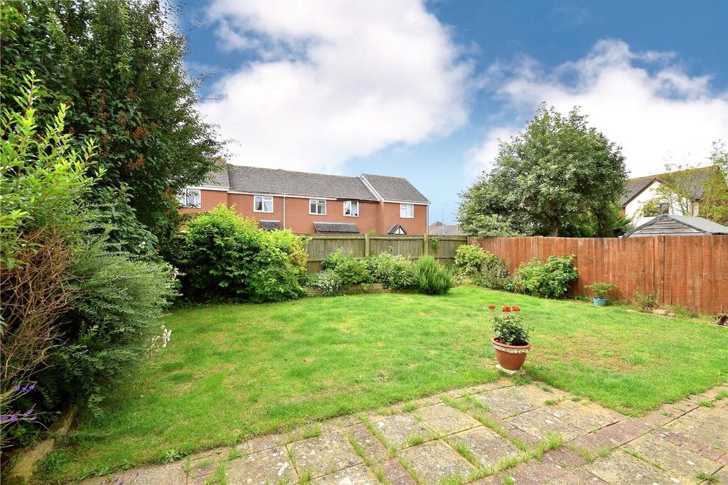 Lummis Vale, Kesgrave, Ipswich, Suffolk, IP5 4 bed detached house for
