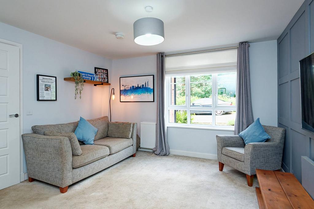 41 Kintore Road, Newlands, Glasgow... 4 bed detached house £390,000