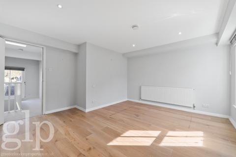 2 bedroom flat to rent, Berwick Street, London, Greater London, Soho,  W1F