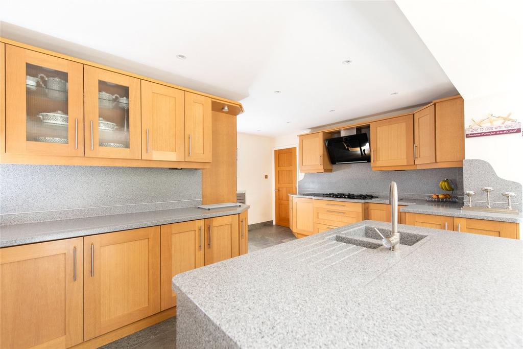Kitchen/Breakfast Rm