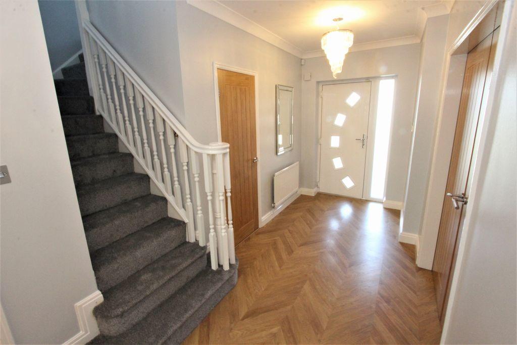 Manor Park Drive, Great Sutton, CH66 4 bed house £2,750 pcm (£635 pw)