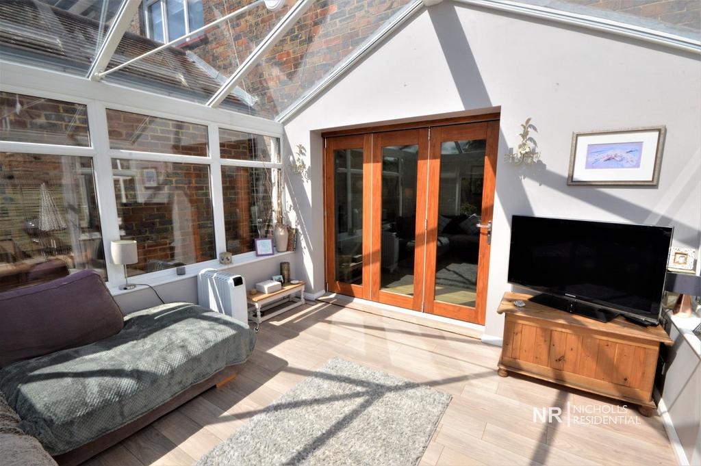 Conservatory Extra Photo