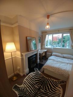 3 bedroom apartment to rent, Shaftesbury Court, Shaftesbury Street, London, N1