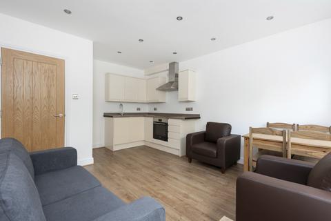 Flat H, 217 Blackstock Road, London, N5 2LL