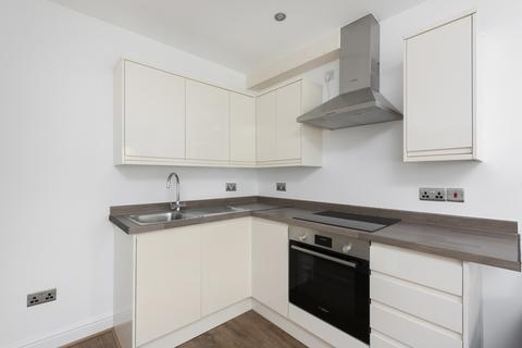 Flat H, 217 Blackstock Road, London, N5 2LL